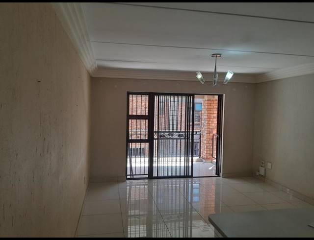 2 BEDROOM APARTMENT FOR SALE IN RAVENSWOOD